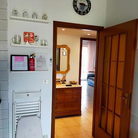 ונטימיגליה Appartamento Riviera Trilocale Wifi E Parcheggio Privato מראה חיצוני תמונה